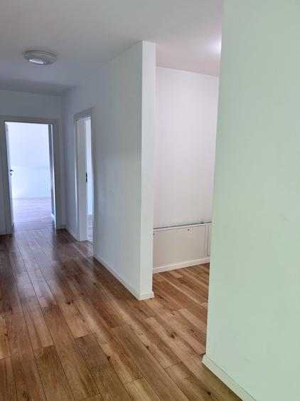 Apartament cu 4 camere semidecomandat, mobilat în Borhanci