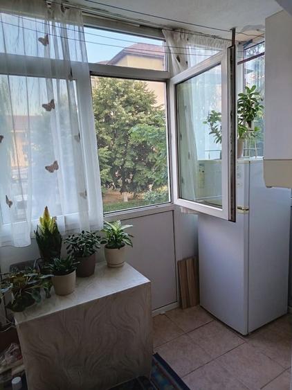 Apartament cu 3 camere decomandat în Bratia din Deal