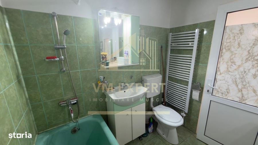 Casă cu 4 camere în Ultracentral