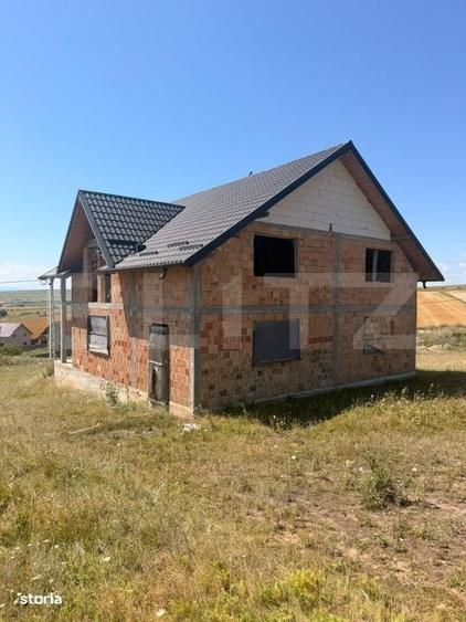 Casă cu 4 camere în Șcheia