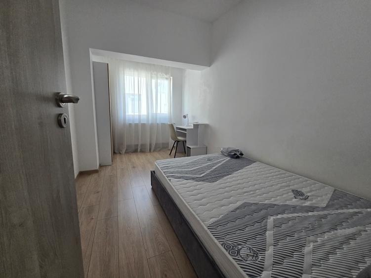 Casă cu 4 camere cu Teren 130 Mp în Central