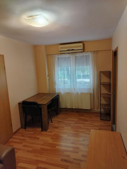 Apartament cu 2 camere nedecomandat în Intim