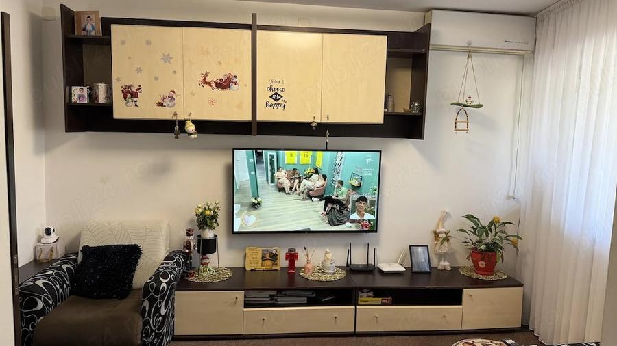 Apartament cu 3 camere decomandat în Tineretului