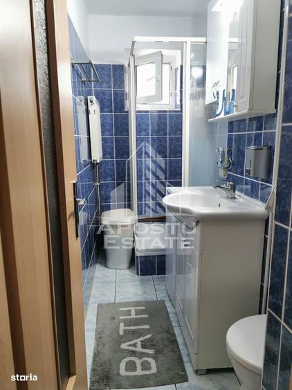 Apartament cu 3 camere semidecomandat, mobilat în Girocului