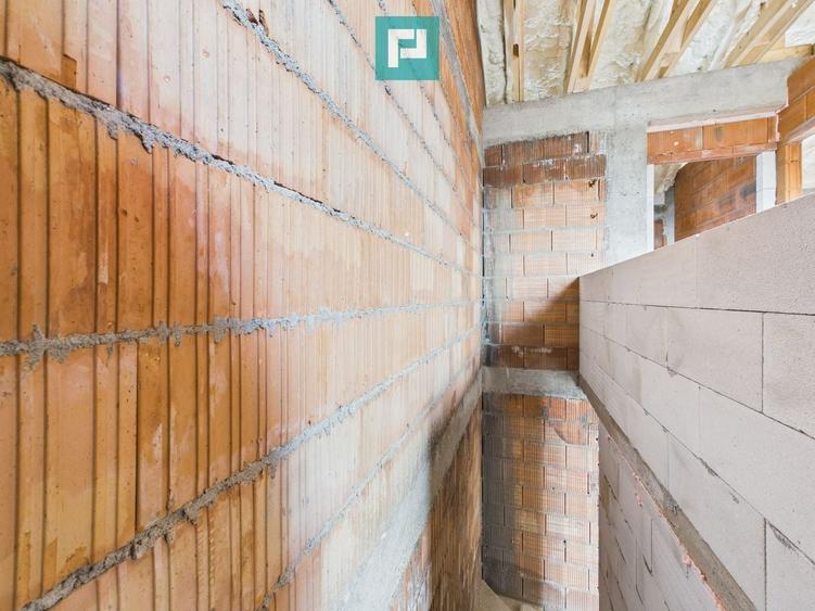 Duplex cu 4 camere cu Canalizare în Săcălaz