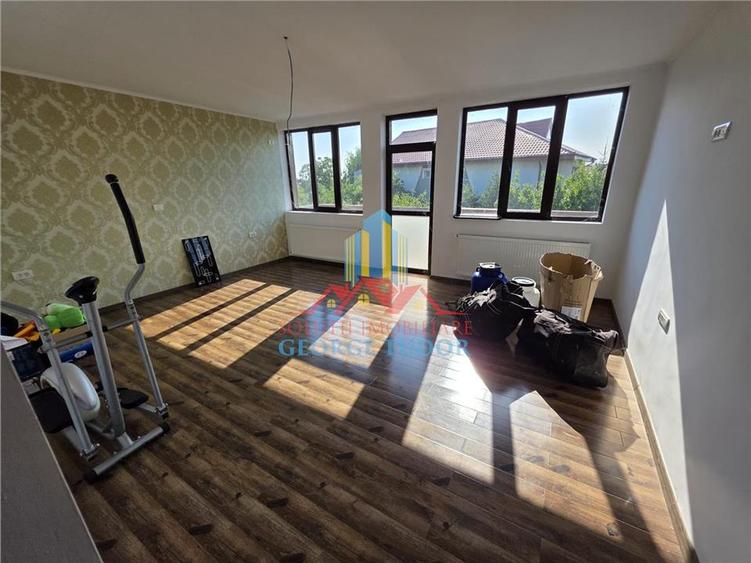 Casă individuală cu 6 camere cu Teren 377 Mp în Buturugeni