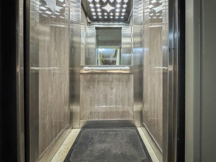 Apartament cu 2 camere decomandat în Casa de Cultură