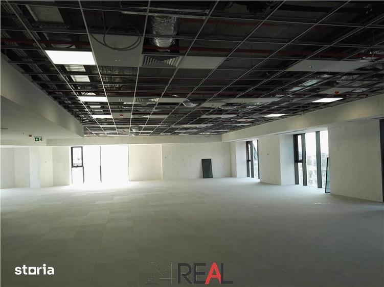 Spațiu comercial, de 420 mp, în Centrul Civic