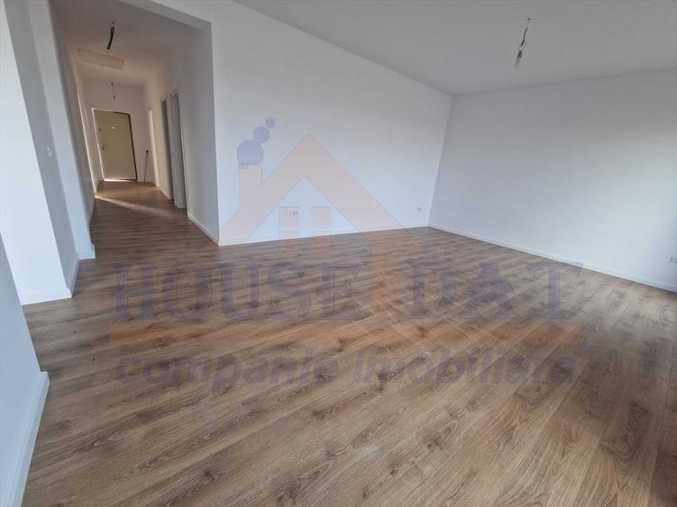 Casă individuală cu 3 camere cu Teren 350 Mp în Vidra