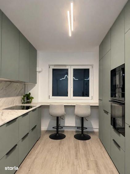 Apartament cu 4 camere semidecomandat în Obor