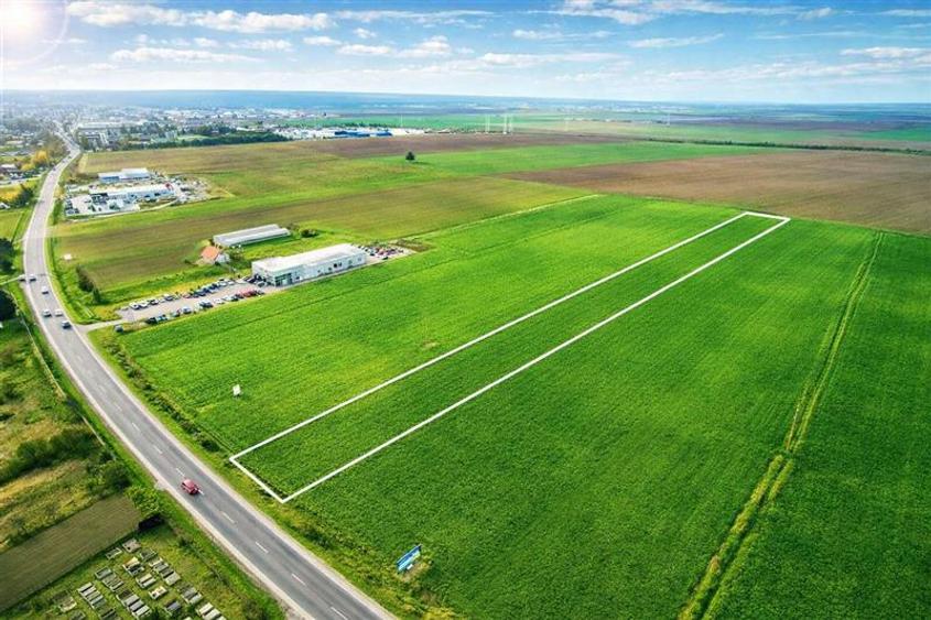 Teren agricol intravilan de 7850 mp, în Chilieni
