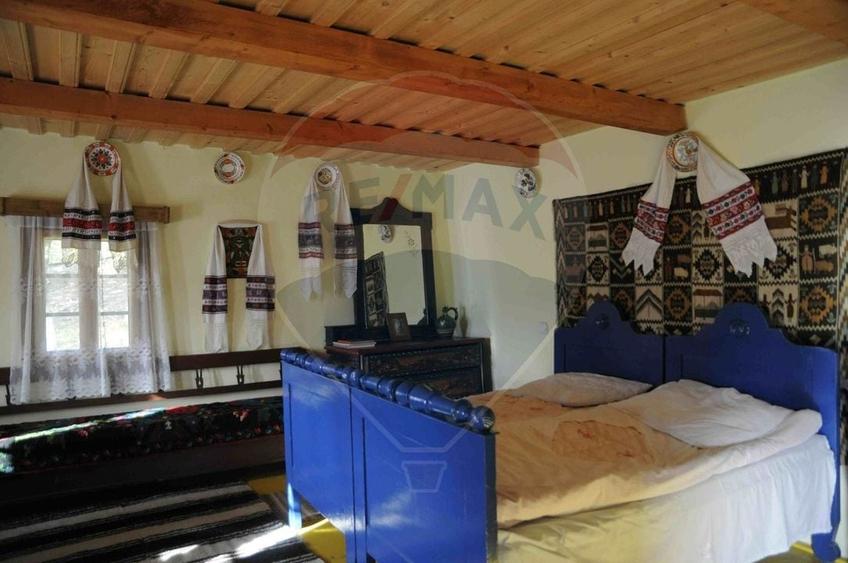 Hotel/Pensiune, de 317 mp, în Botiza