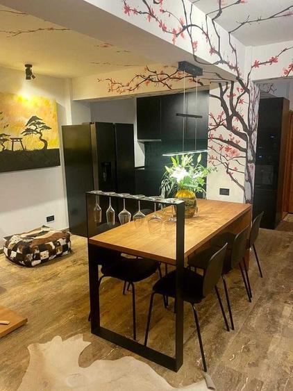 Apartament cu 2 camere decomandat în Central