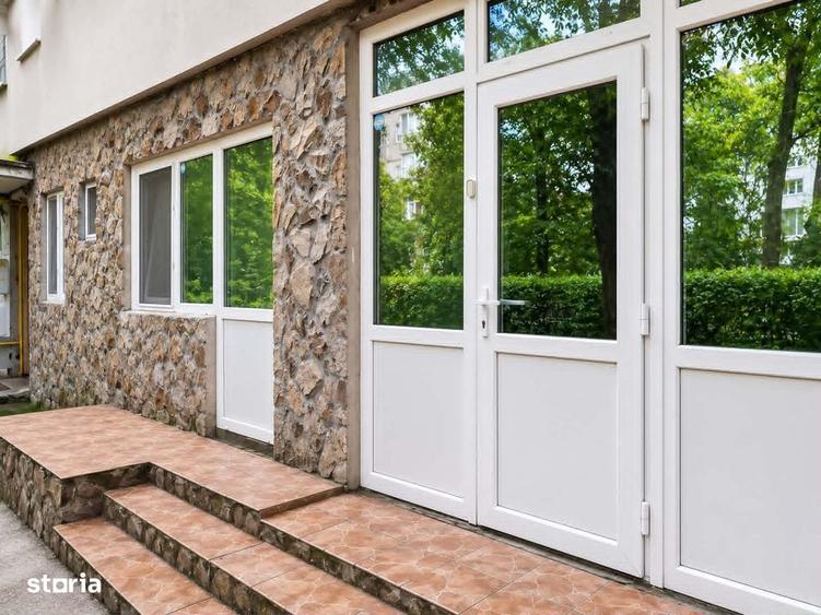 Spațiu comercial, de 40 mp, în Mircea cel Bătrân