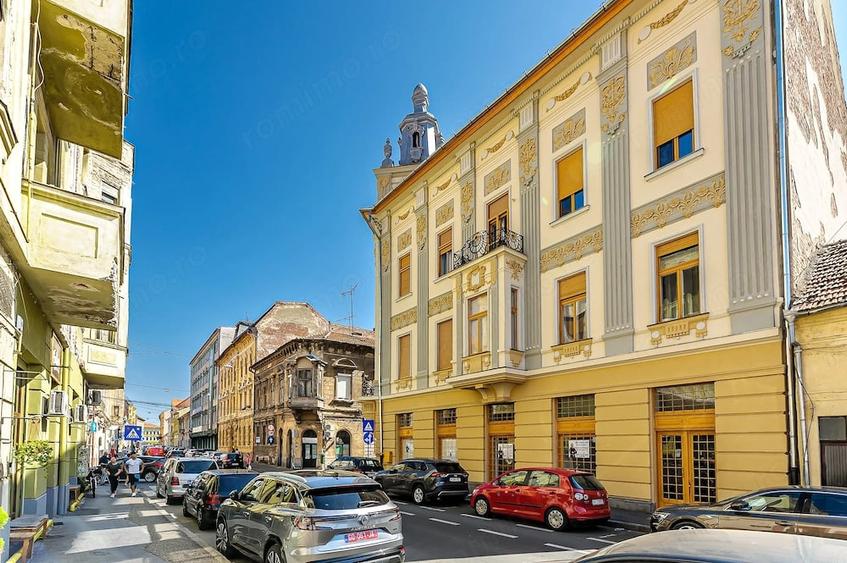 Spațiu comercial, de 465 mp, în Central