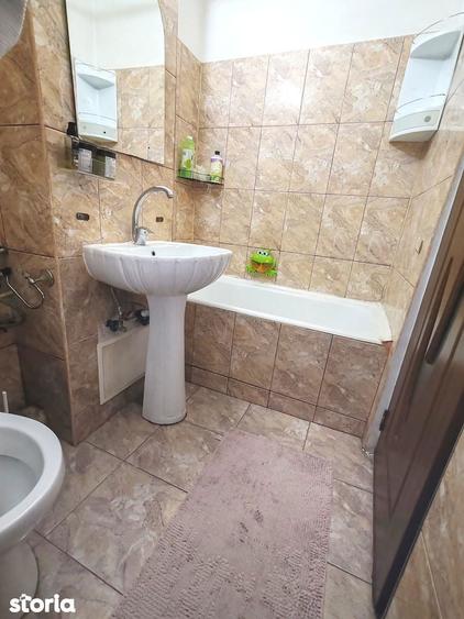 Apartament cu 2 camere semidecomandat în Găvana