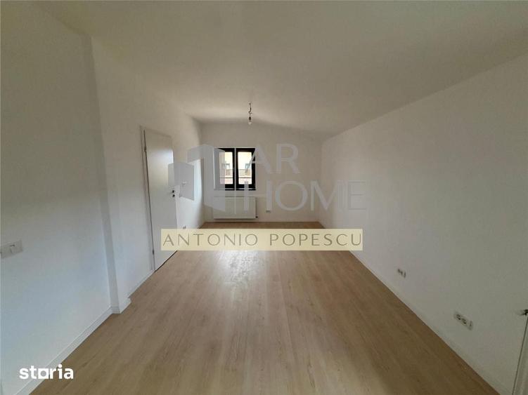 Casă cu 4 camere cu Teren 250 Mp în Târgșoru Vechi