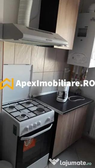 Apartament cu 2 camere semidecomandat în Ghencea