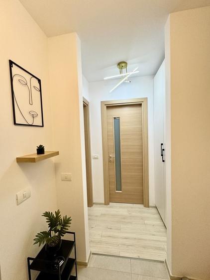 Apartament cu 2 camere semidecomandat în Tractorul