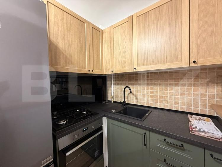 Apartament cu 2 camere semidecomandat, mobilat în Semicentral