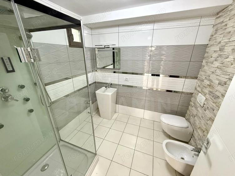 Casă cu Teren 500 Mp în Malu Mare
