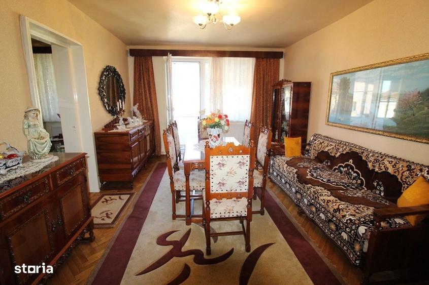 Apartament cu 4 camere în Batiz