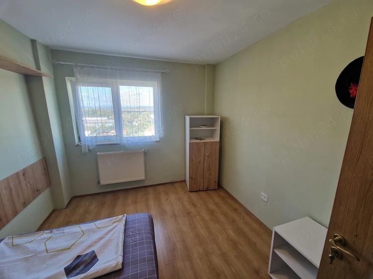 Apartament cu 3 camere decomandat în Nord