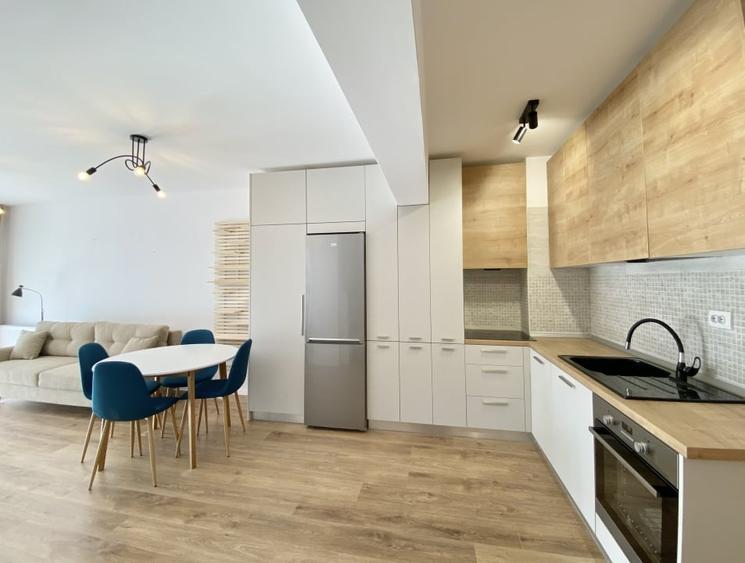Apartament cu 2 camere semidecomandat, mobilat în Gheorgheni