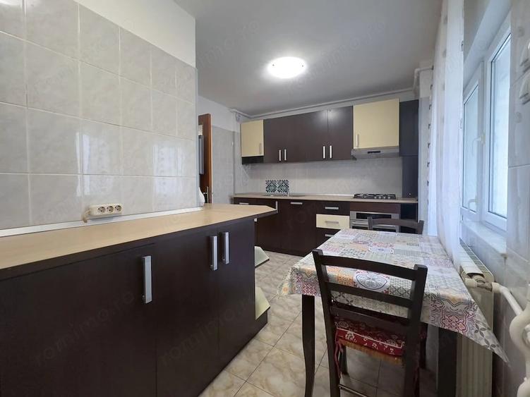 Apartament cu 3 camere decomandat în Unirii