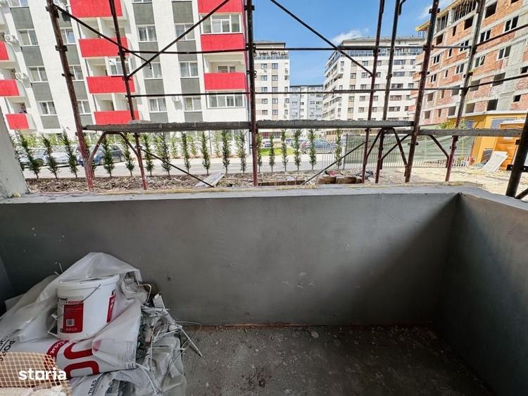 Apartament cu 2 camere decomandat în Roșu