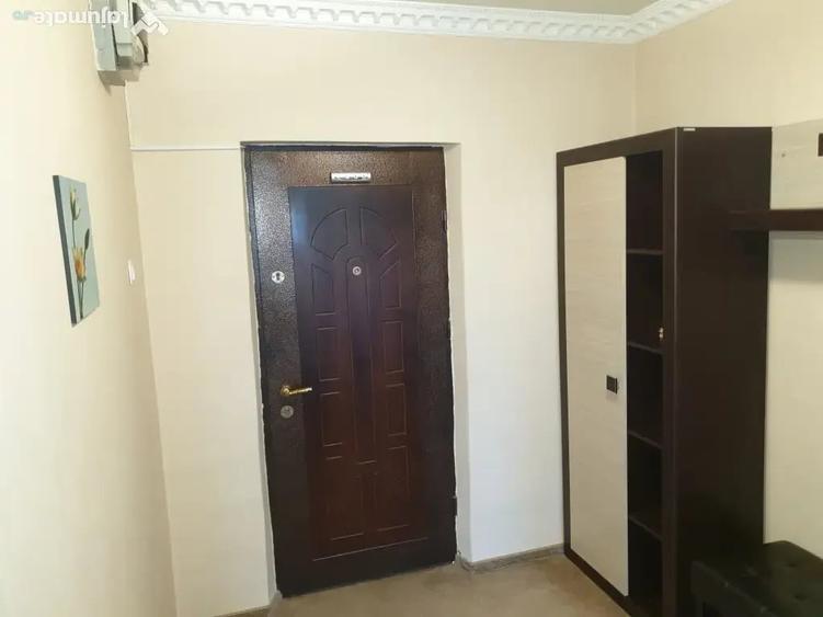 Apartament cu 2 camere decomandat în Titan