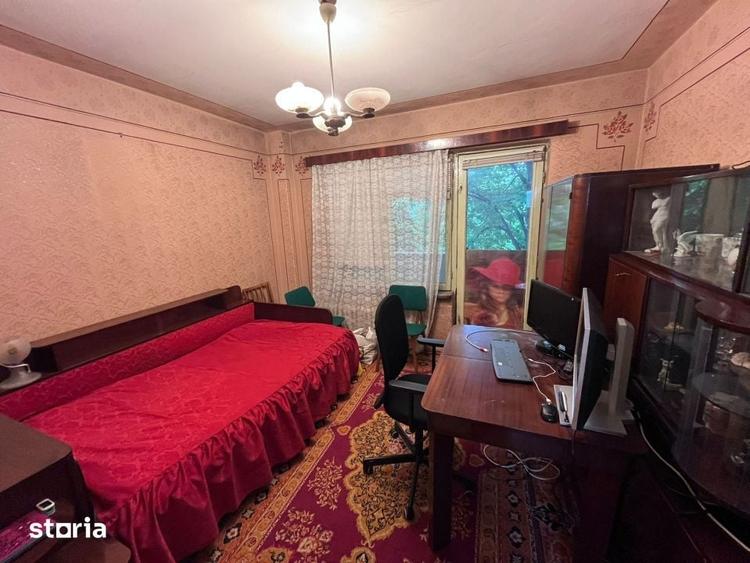 Apartament cu 3 camere decomandat în 1 Mai