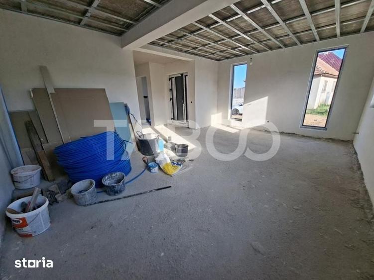 Casa individuala de vanzare 4 camere 300 mp teren Exterior Sibiu - 1