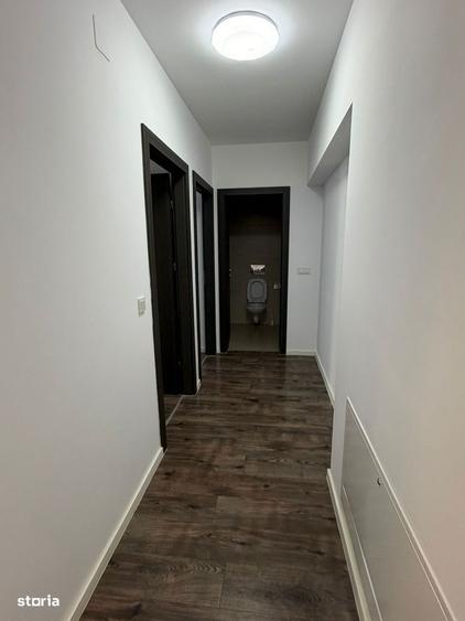 Apartament cu 3 camere în Tei
