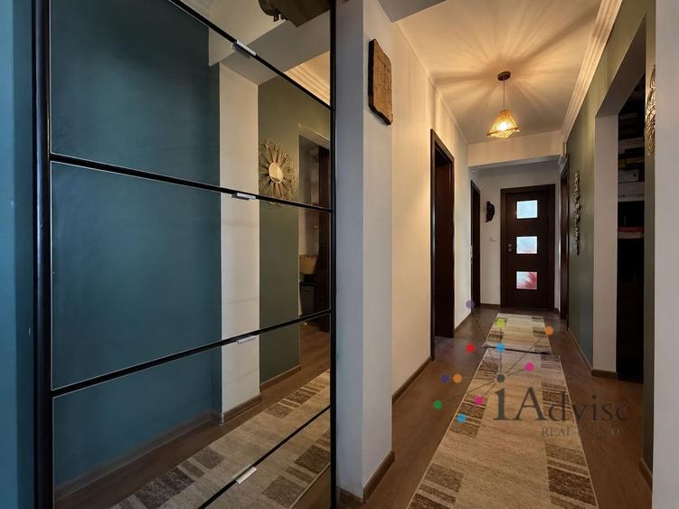 Apartament cu 3 camere decomandat, mobilat în Brașovul Vechi