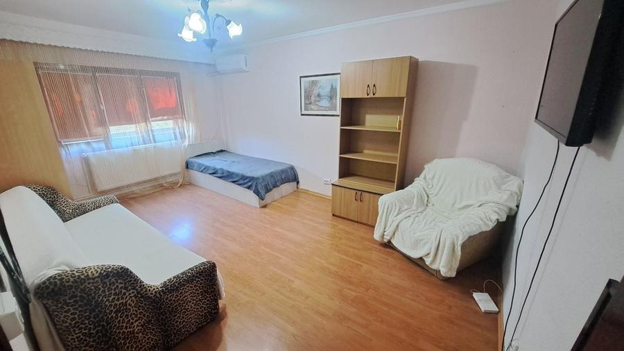 Apartament cu 2 camere decomandat în Călărași