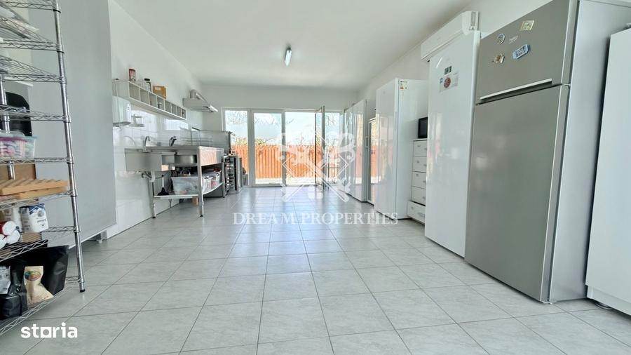 Casă cu 4 camere în Sub Coastă