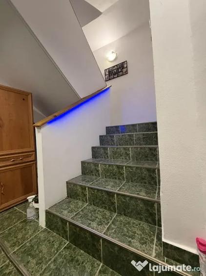 Casă cu 7 camere cu Teren 411 Mp în Dâmbovița