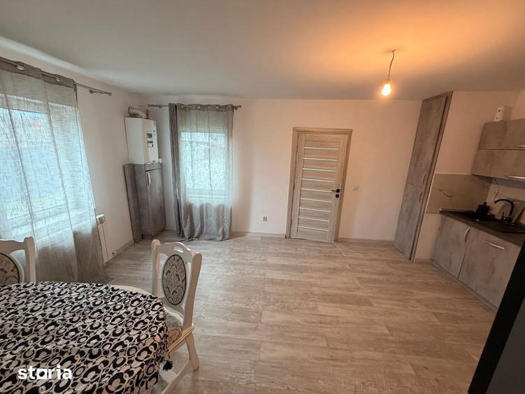 Casă cu 2 camere cu Teren 450 Mp în Florești