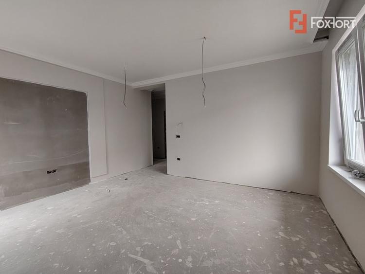 Apartament cu 2 camere decomandat în Giroc