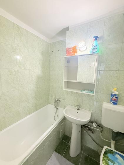 Apartament cu 2 camere decomandat în Exterior Vest