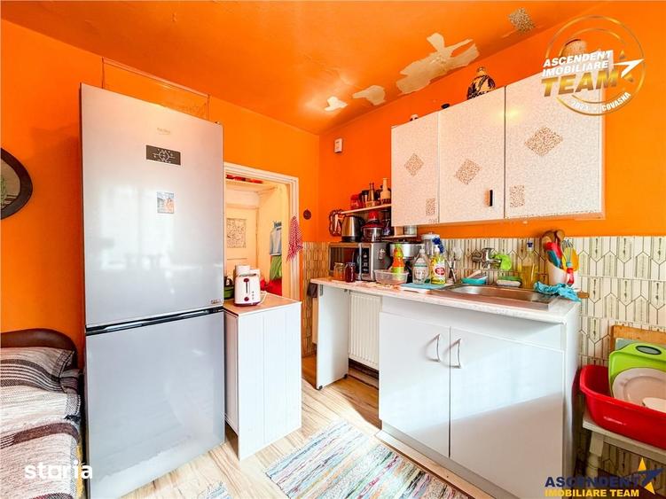 Casă cu 2 camere cu Teren 709 Mp în Central