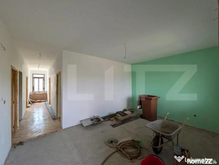 Casă cu 5 camere cu Teren 141 Mp în Central