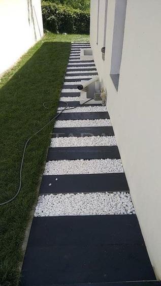 Duplex cu 4 camere cu Canalizare în Grigorescu