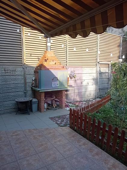 Casă individuală cu 5 camere cu Canalizare în Tei