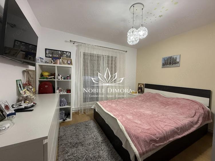 Apartament cu 3 camere decomandat în Bucovina