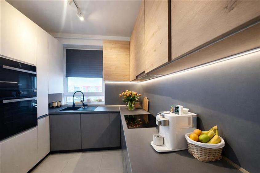 Apartament cu 3 camere decomandat, mobilat în Avantgarden