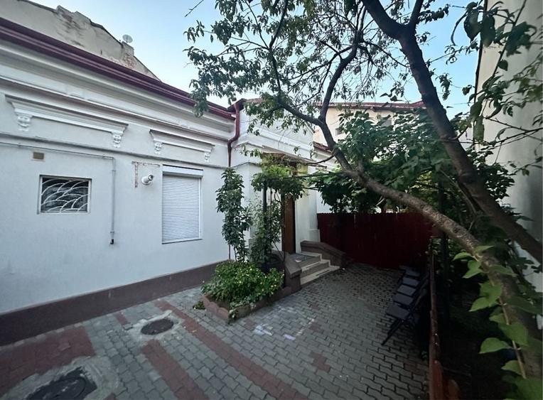Spațiu comercial, de 83 mp, în Central