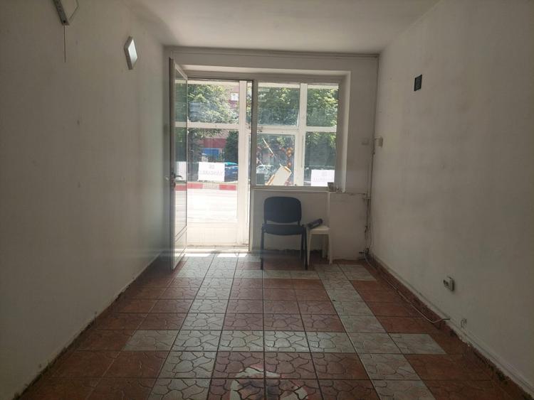 Spațiu comercial, de 55 mp, în Județean