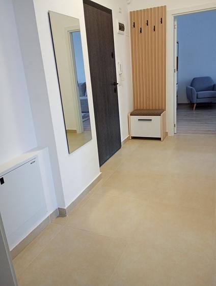 Apartament cu 2 camere decomandat în Români